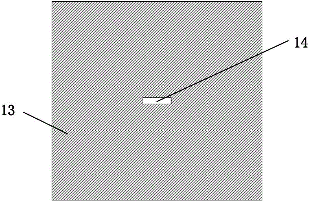 Differential filtering microstrip array antenna having high common-mode rejection