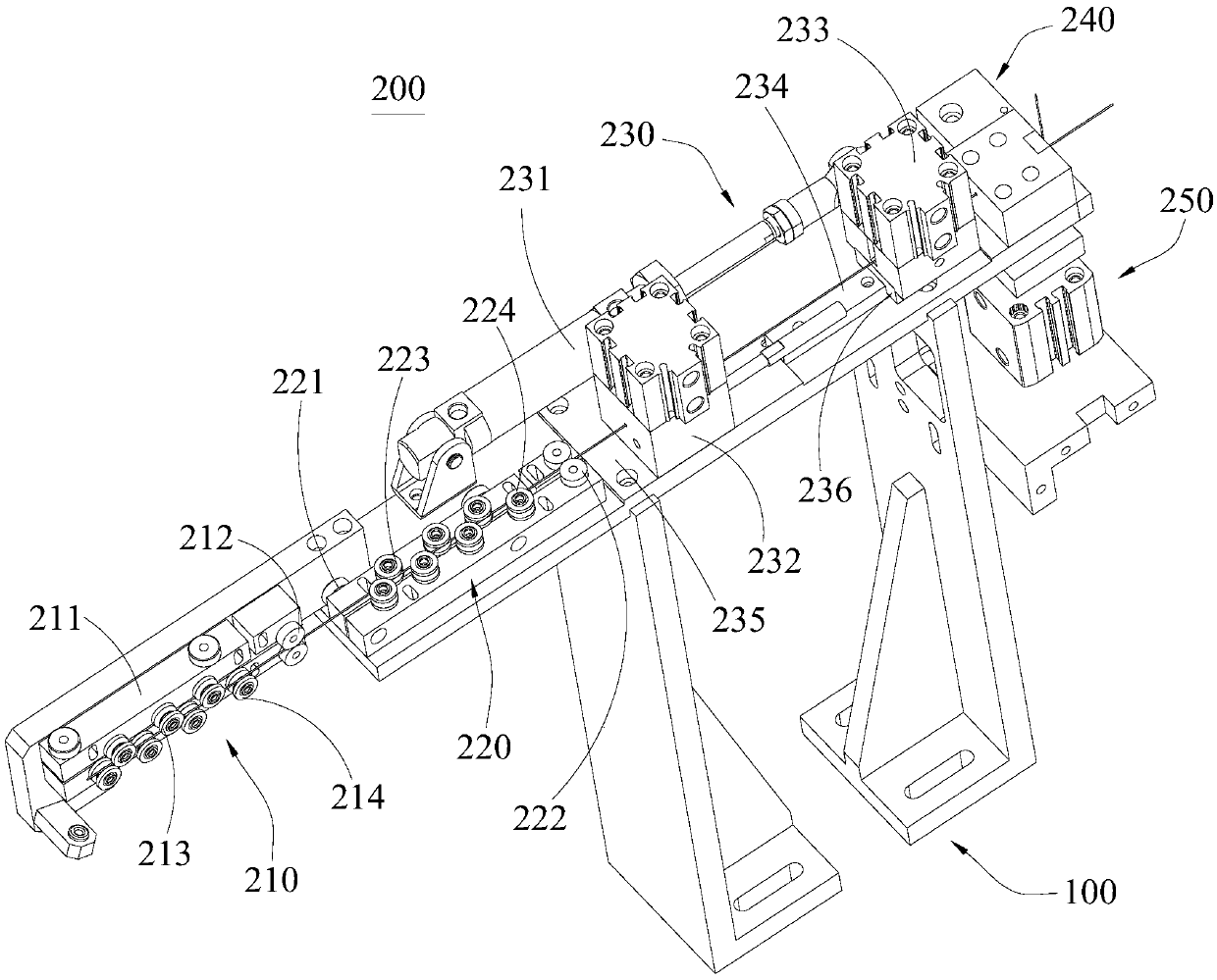 A clamping device and a welding module of a self-restoring fuse thereof