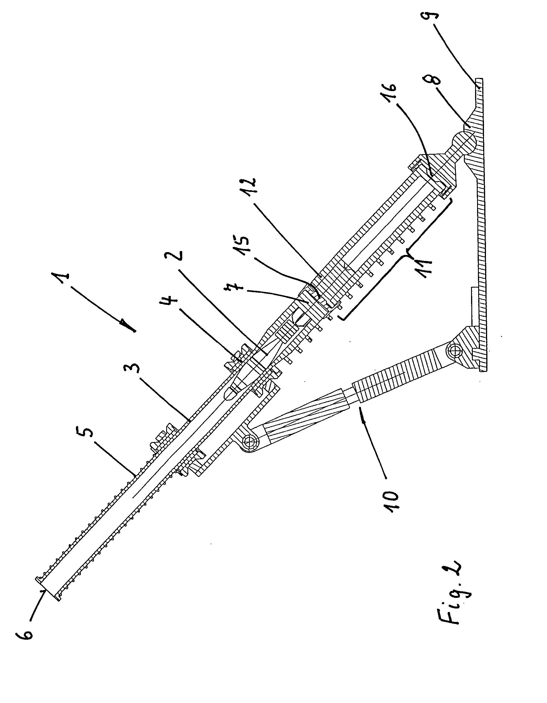 Weapon with recoil and braking device, damping this recoil