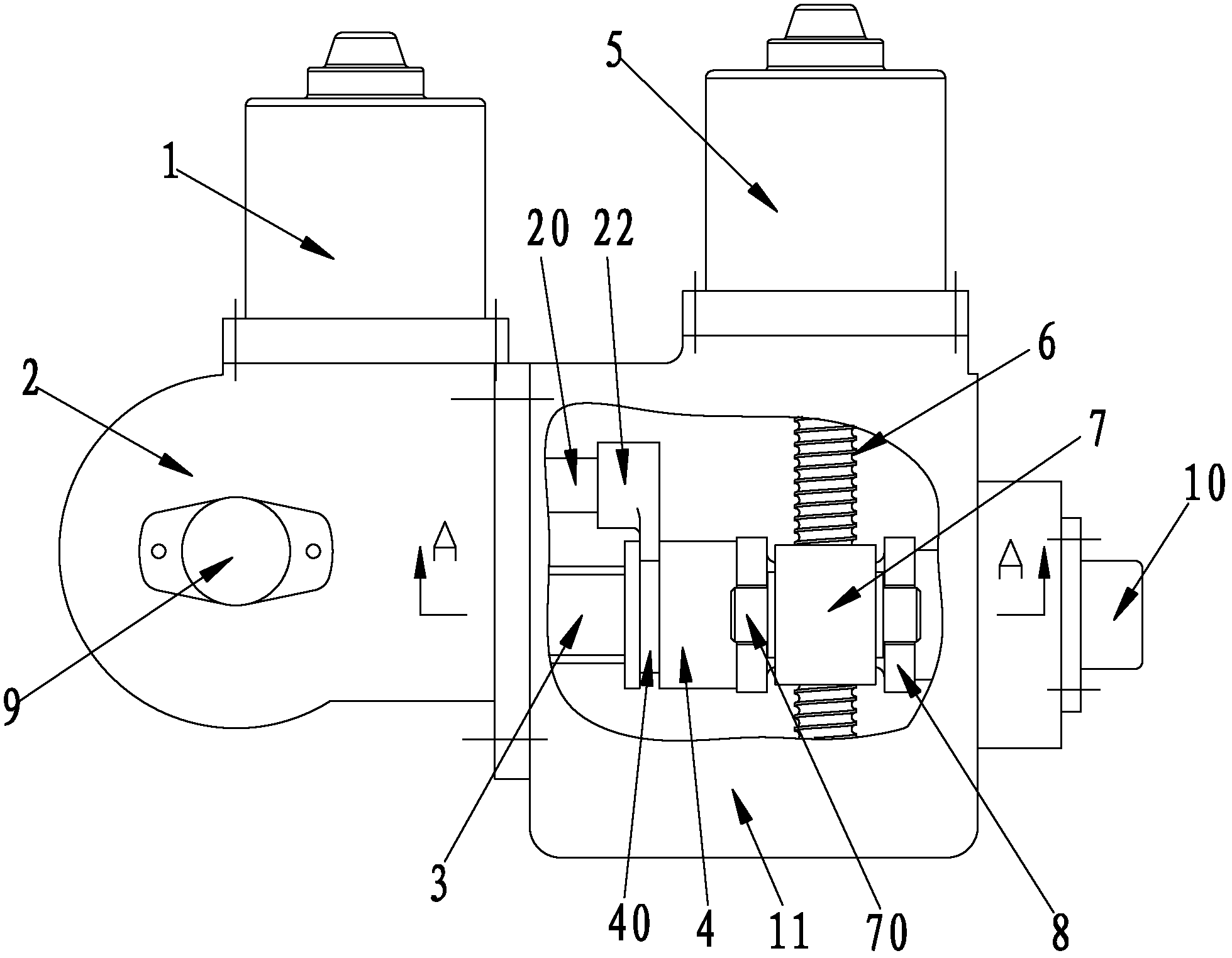 Automatic shifting device and method for speed change of vehicles