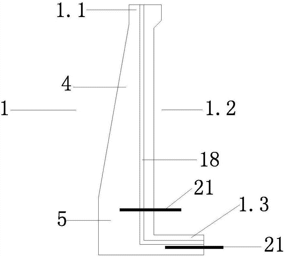 Modular prefabricated spliced undercrossing tunnel and splicing structure thereof