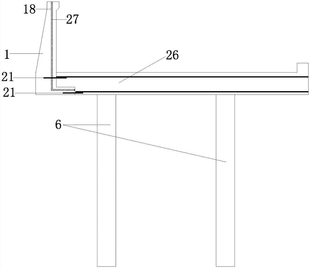 Modular prefabricated spliced undercrossing tunnel and splicing structure thereof