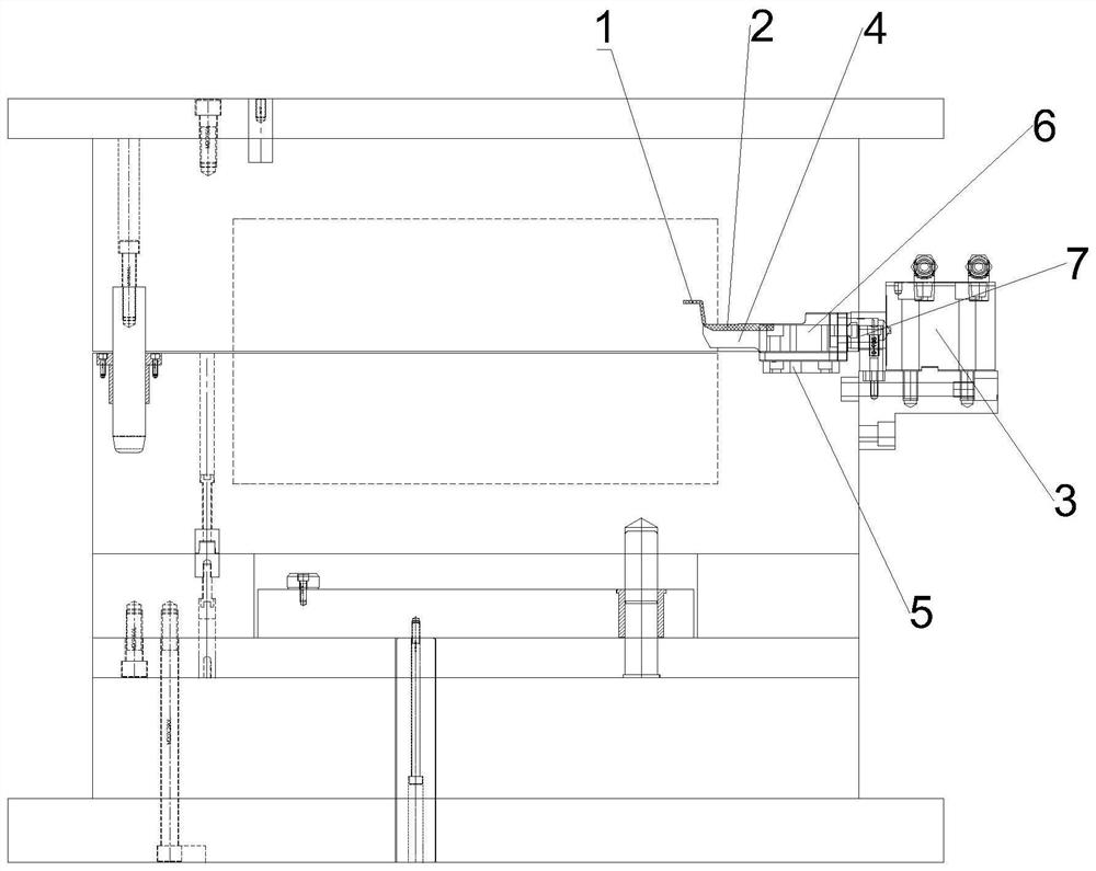 Automatic gate trimming device utilizing in-mold sliding block cutting mechanism in injection mold