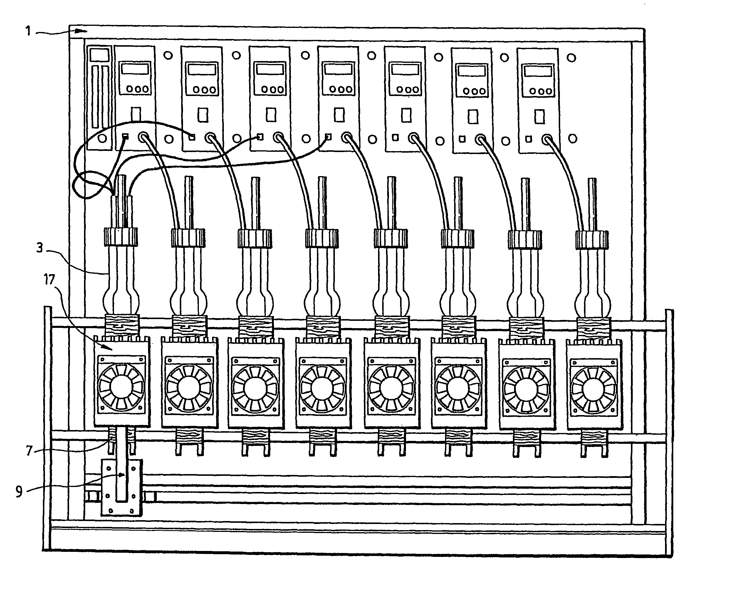 Robotized platform for cell cultures in miniature reactor batteries, equipped with a system for real time measurement of cellular turbidity or other optical properties