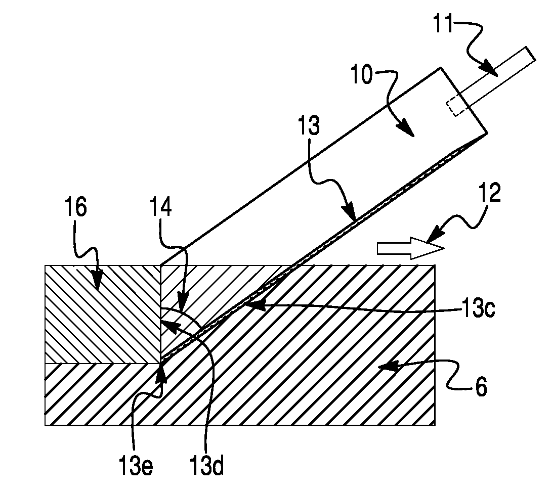 Electrosurgical Instrument With Blade Profile For Reduced Tissue Damage