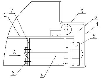 Gate sealing clearance adjustment mechanism