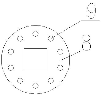 Gate sealing clearance adjustment mechanism