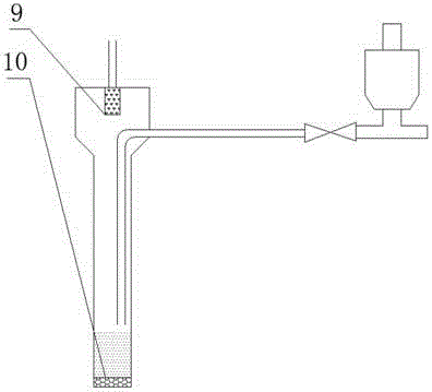 High-throughput reactor suitable for biomass catalytic thermal cracking