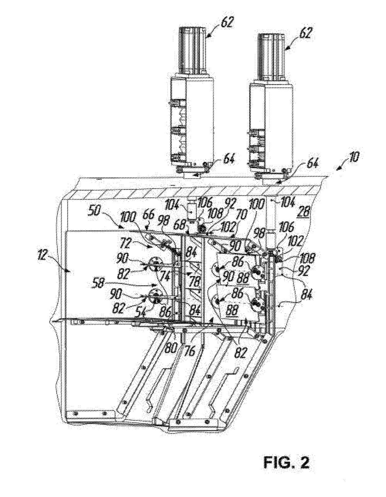 Box coating apparatus for vacuum coating of substrates, in particular spectacle lenses