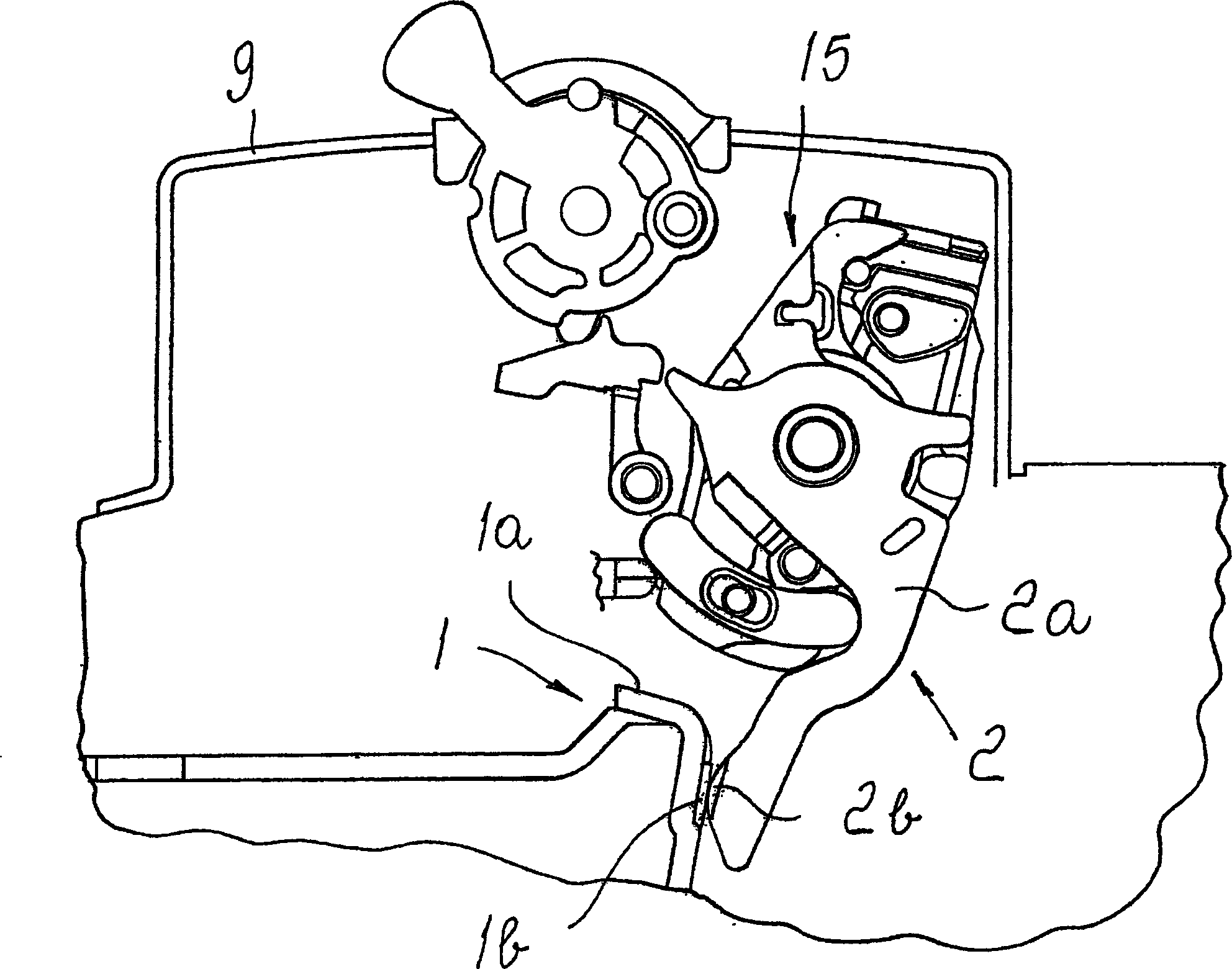 Circuit breaker for low-voltage currents