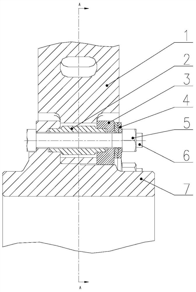 Shaft-mounted brake disc connecting device and vehicle adopting same