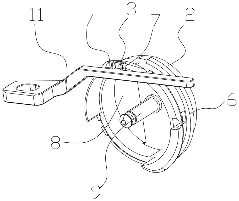 Rotating shuttle mechanism and rotating shuttle box