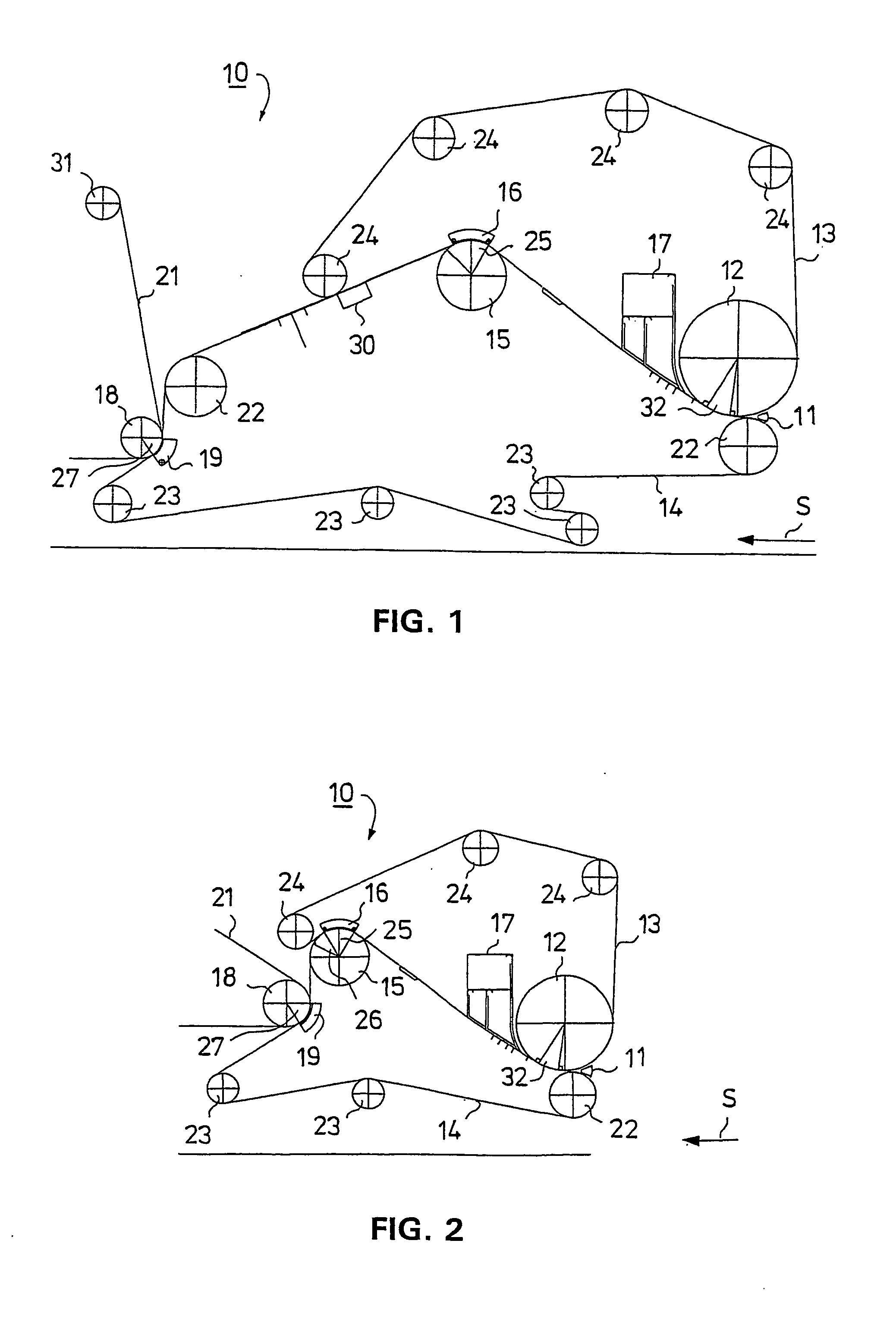 Arrangement for a wire section of a paper or board machine