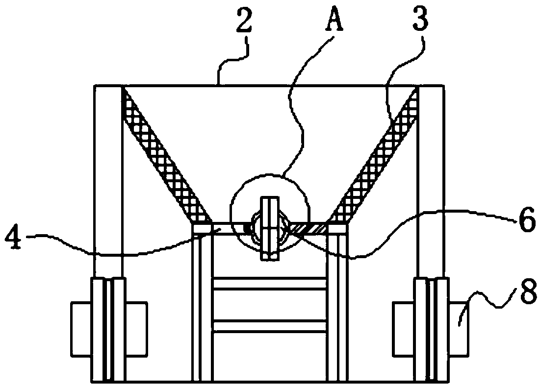 Roller type iron sand extracting device with screening and classifying function