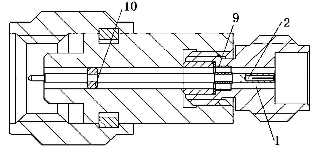 Millimeter wave single-dielectric-support coaxial adapter