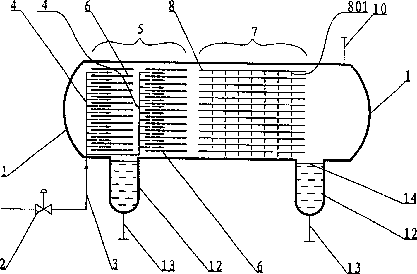 Electric desalting dewatering device for crude oil