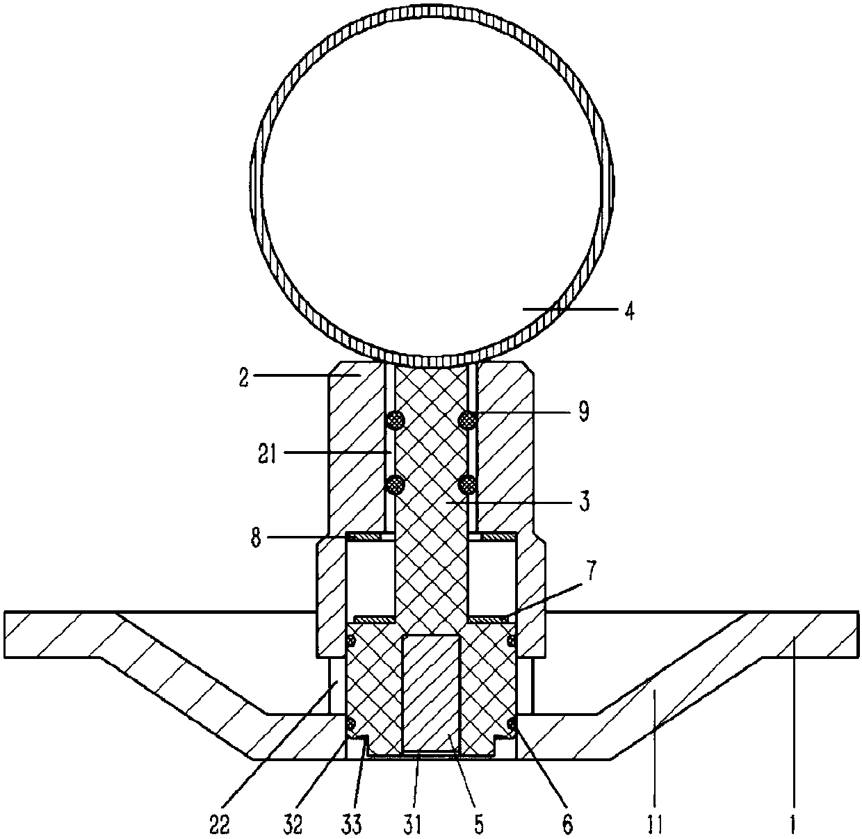 Automatic draining device in salt spray test box