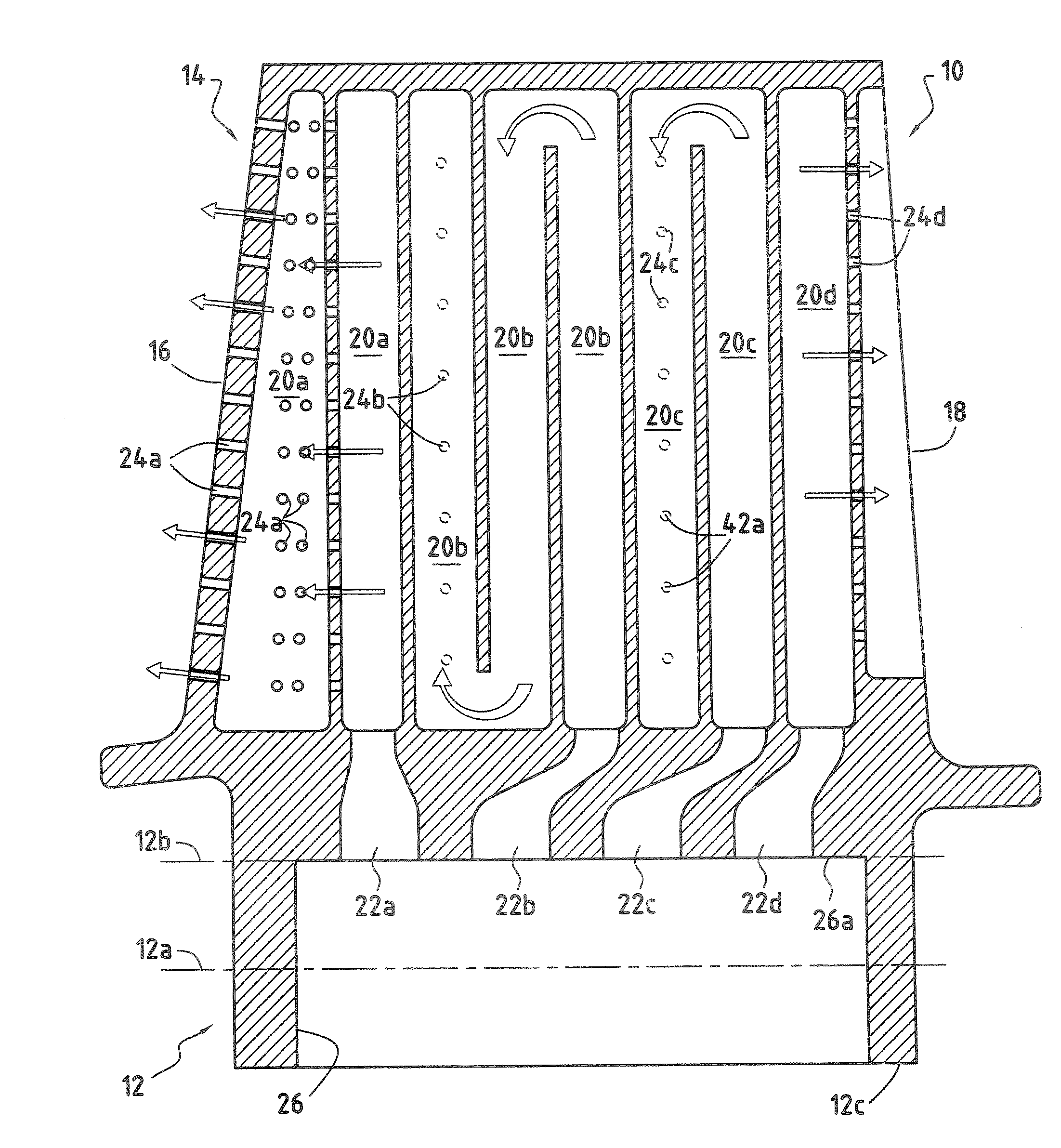 Moving blade for a turbomachine, the blade having a common cooling air feed cavity