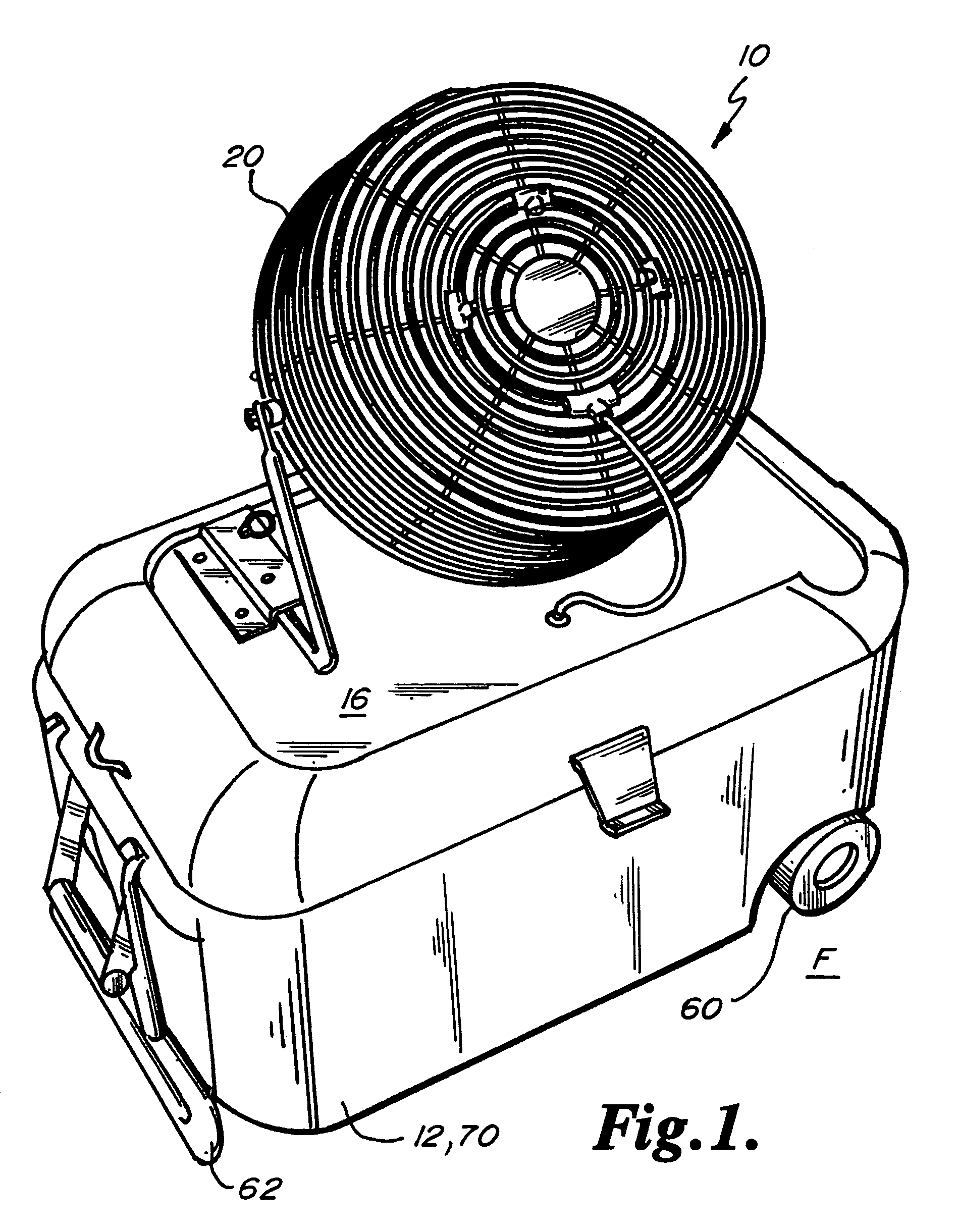 Collapsible misting fan apparatus