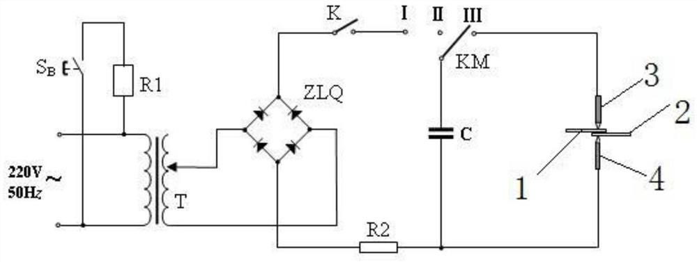 An intermediate layer alloy for tantalum/stainless steel energy storage welding, its preparation method and welding method