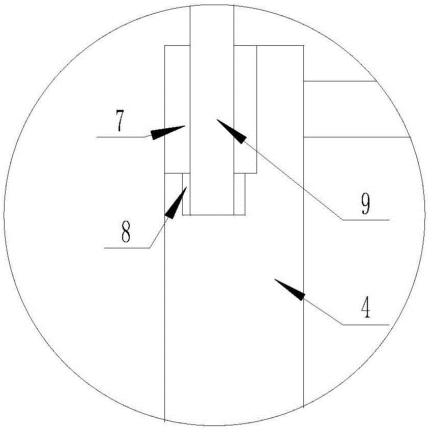 Optical cable bearing conveying device