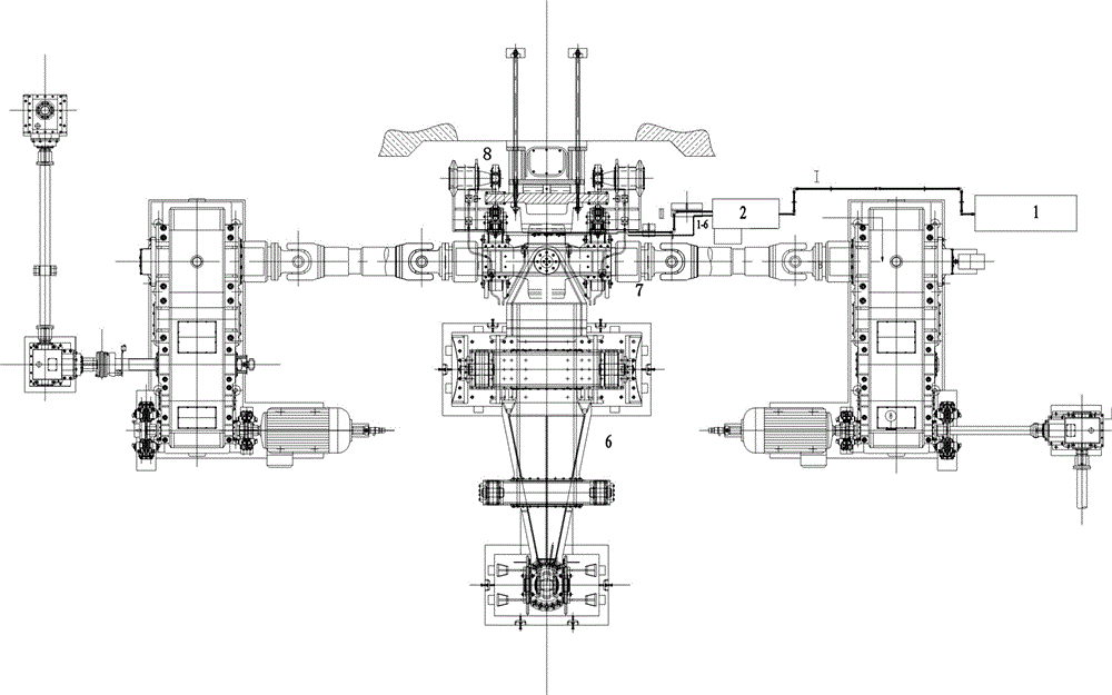 Periodic gear wheel spraying lubrication device and method with adaptability to displacement