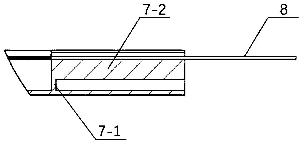 Fiber grating temperature/vibration/strain composite sensor and working method thereof