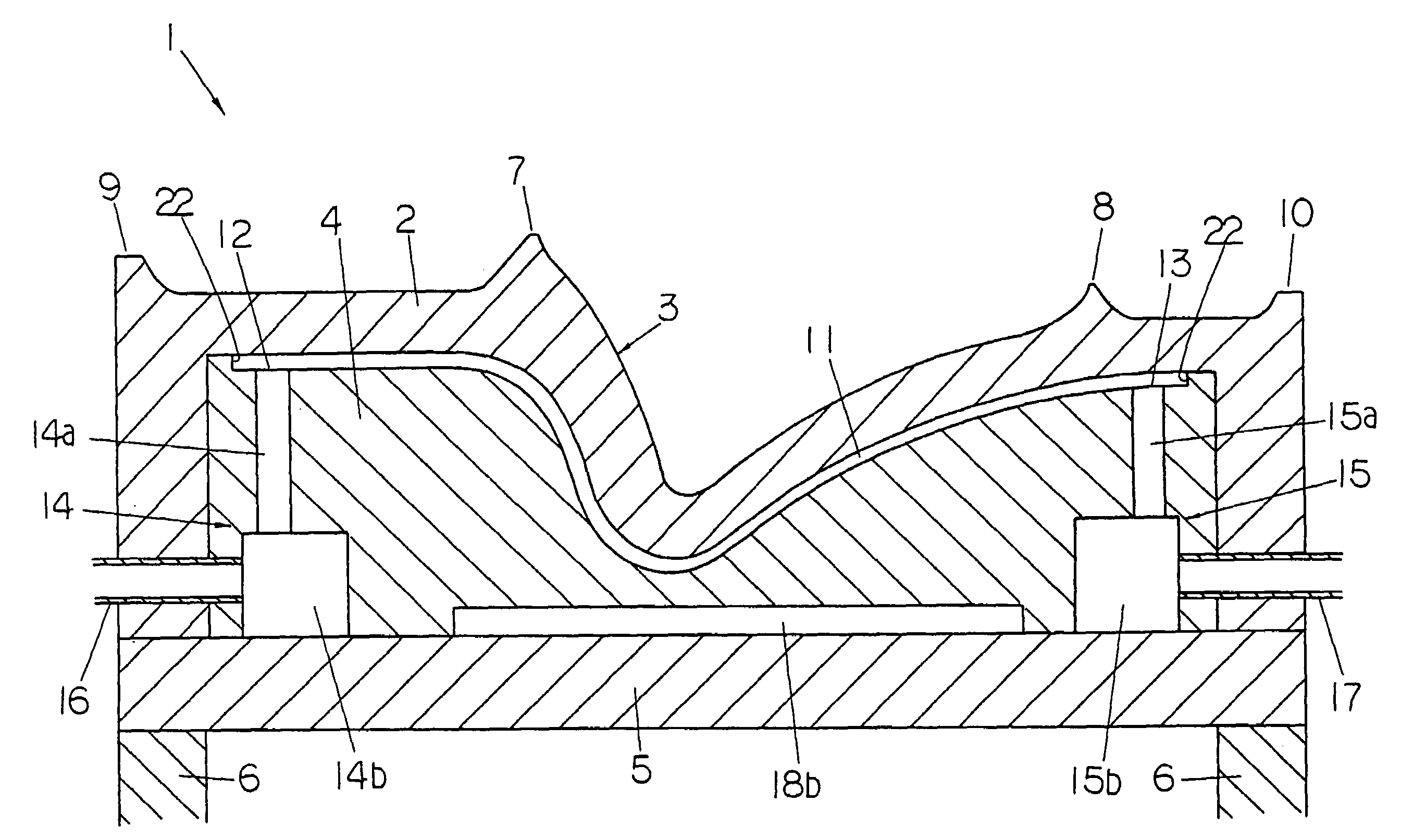 Metal mold device for blow molding