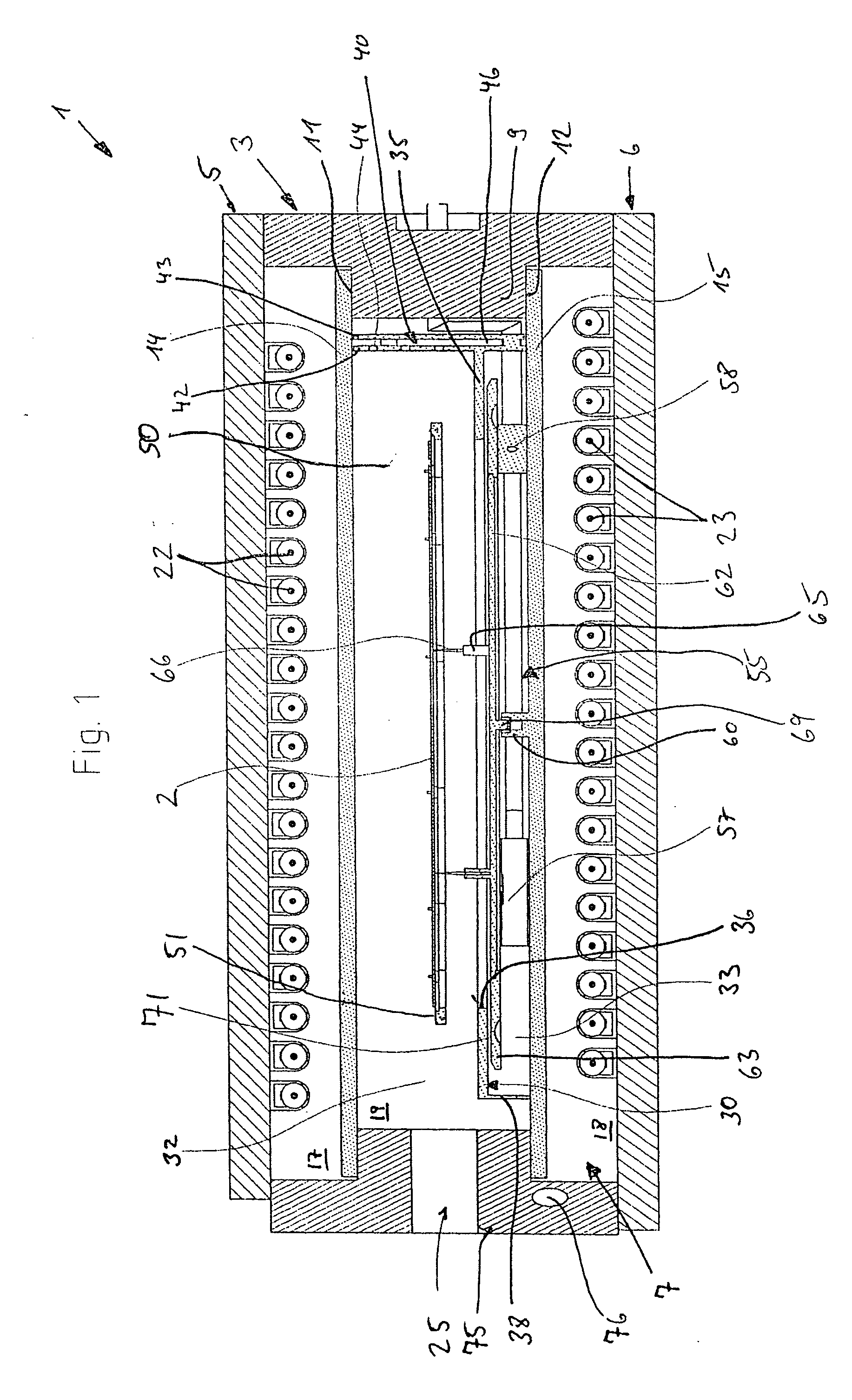 Device and method for the reduction of particles in the thermal treatment of rotating substrates