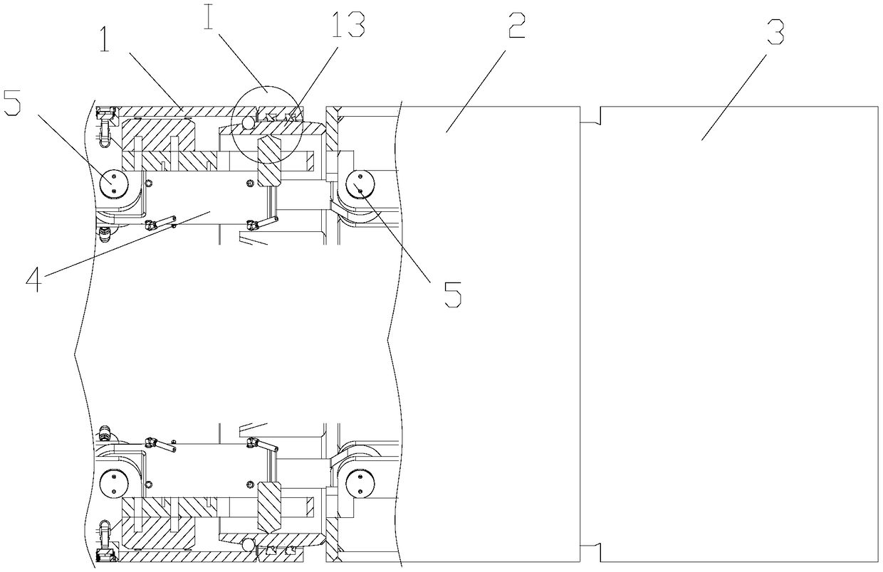 Shield machine with multi-section spherical hinge structure