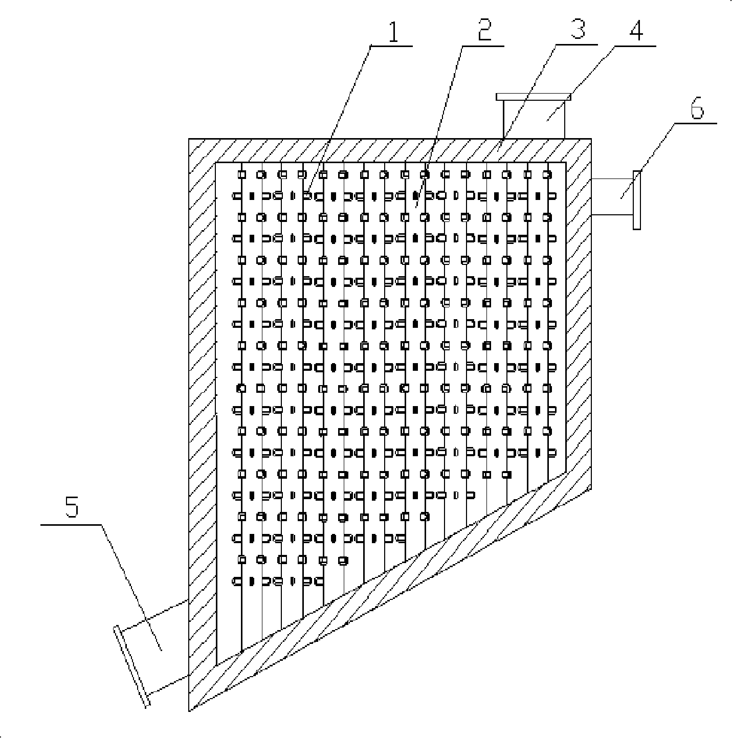 Method for increasing heating speed of material in metal vacuum smelting reduction still and reduction still