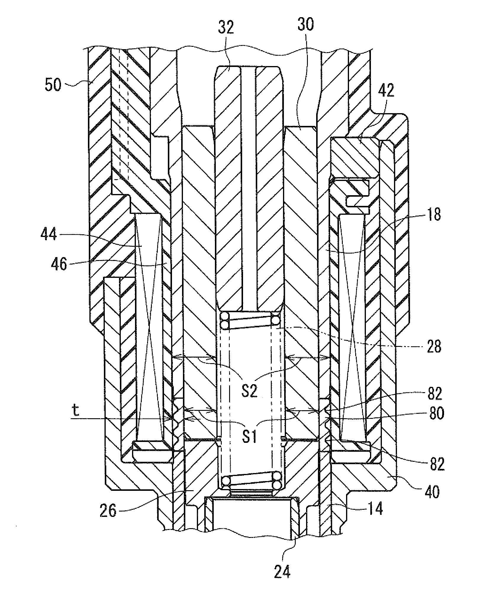 Solenoid valve and fuel injection valve having the same