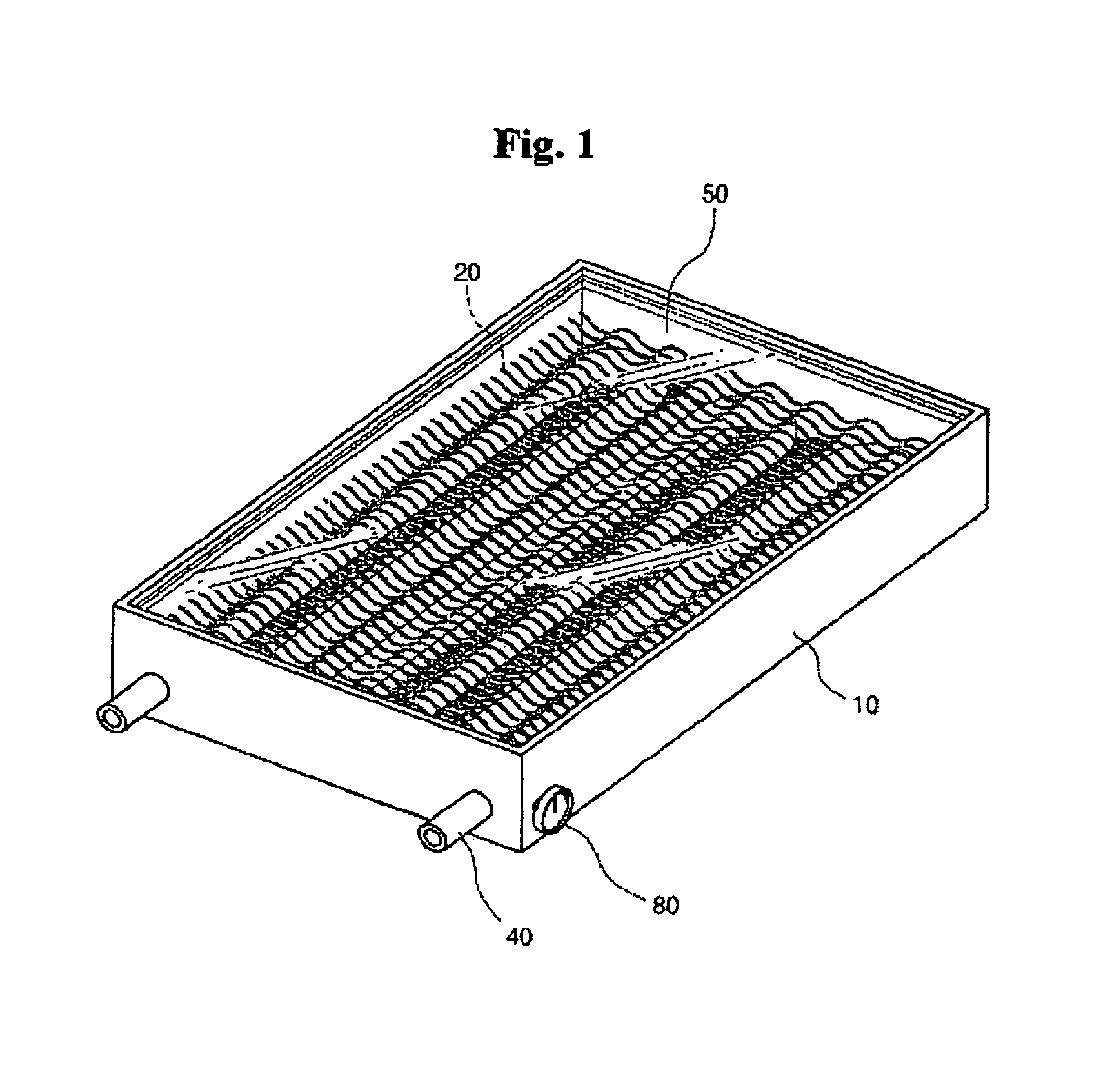 Apparatus for amplifying solar energy by recycling greenhouse gas