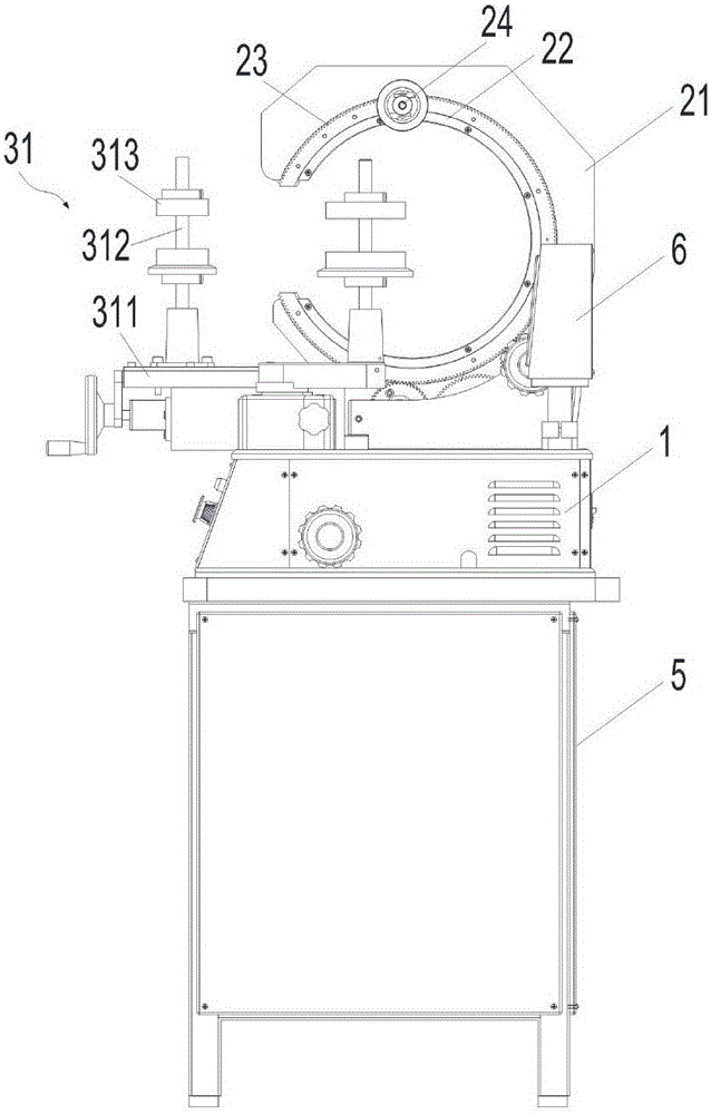 Annular surrounding device