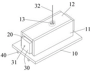 Flue forming device and flue forming method using same