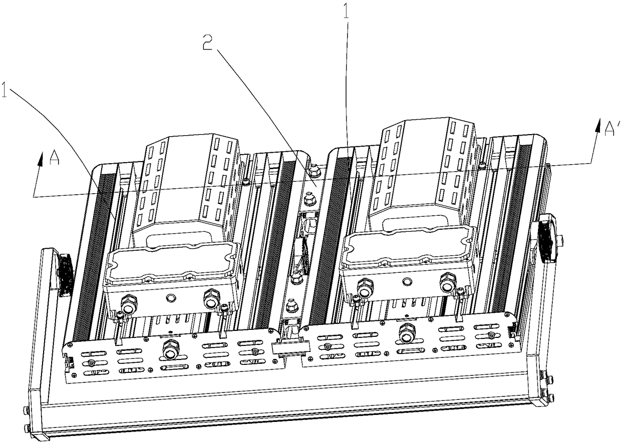 Lamp and lamp assembly