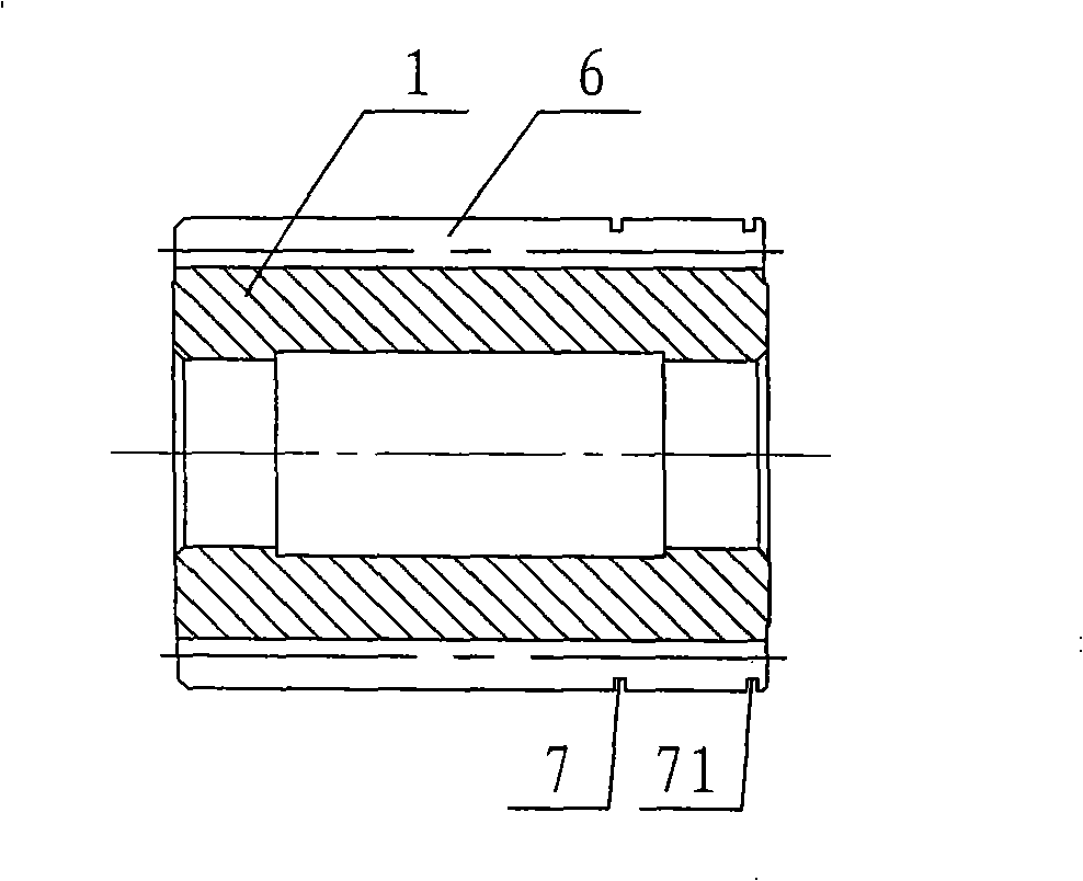 High-efficiency energy-saving hoist gear change device for vessel