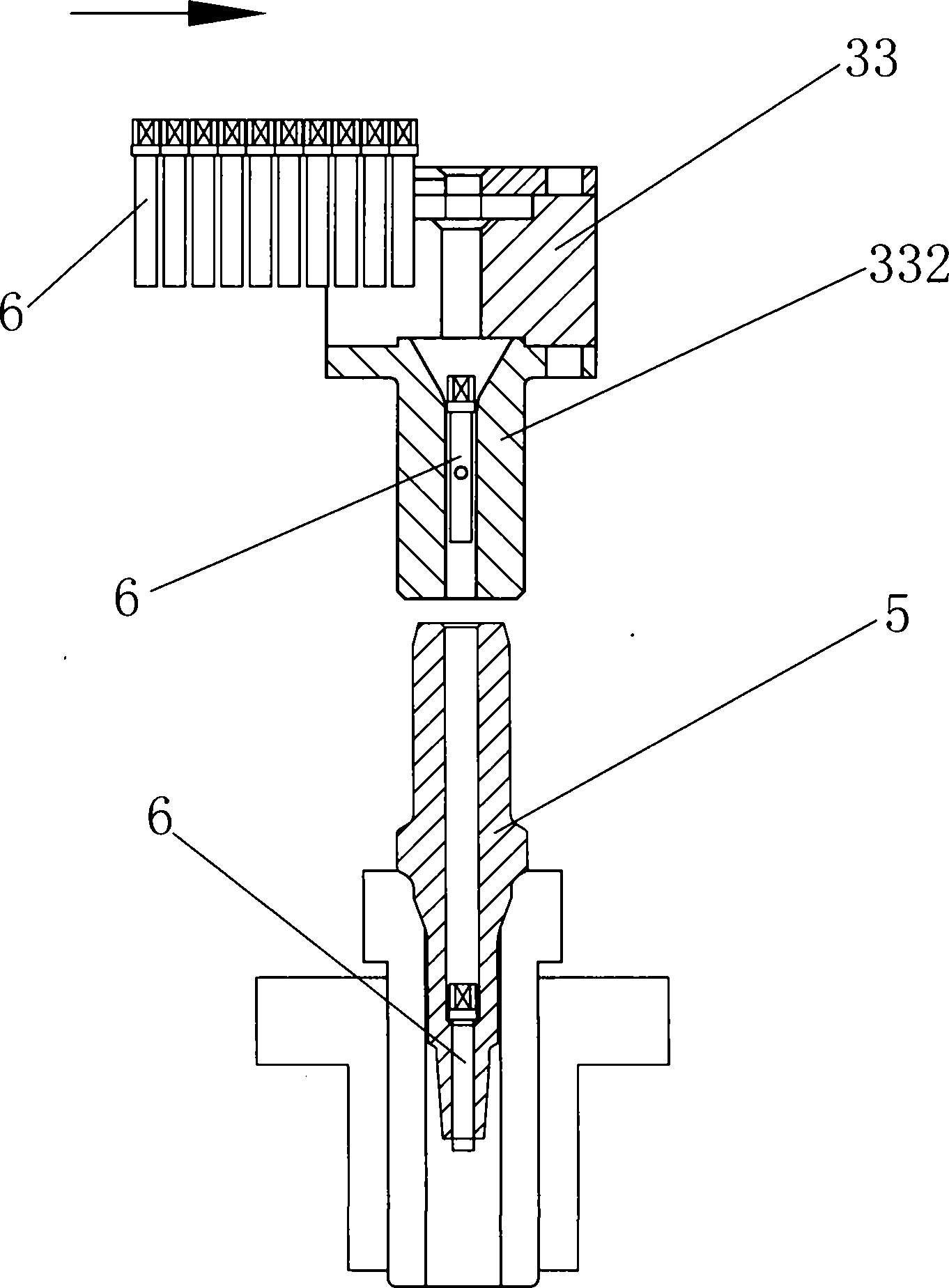 Central electrode conveying and loading device