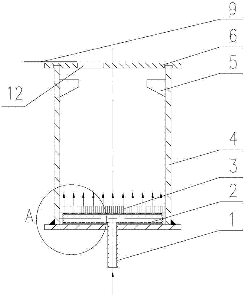 Auxiliary welding device and use method