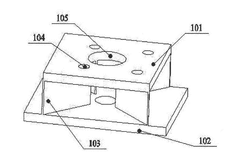 High stability multi-angle and multi-freedom satellite releasing and bearing apparatus of space remote sensing camera