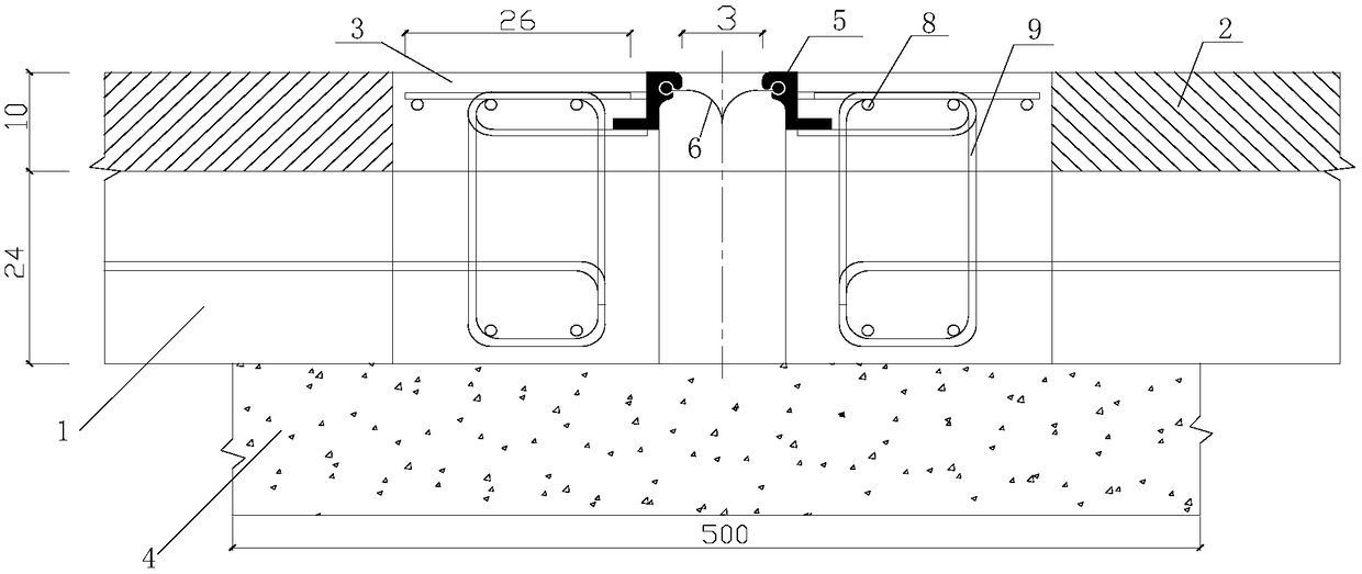 Concrete pavement with expansion joint telescopic device and construction method thereof