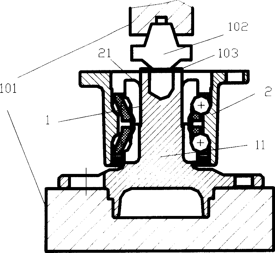 Inside and outside flange connecting apparatus for wheel hub bearing and manufacturing method thereof