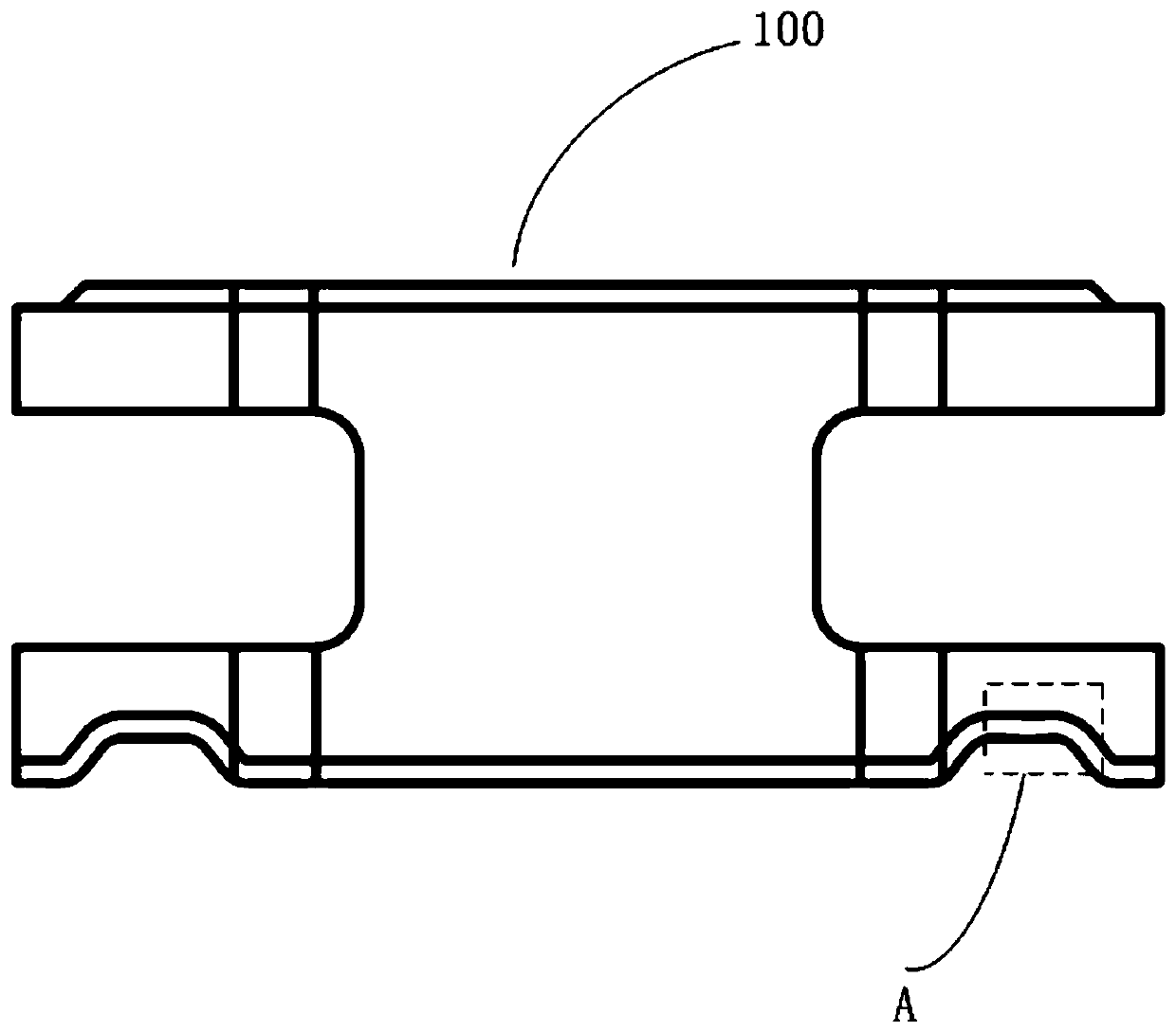 Multi-arc bottomed metalized magnetic core and preparation method thereof, and chip inductor