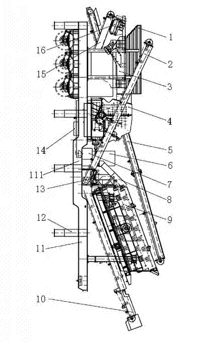 Tire-moved-type construction waste treatment device