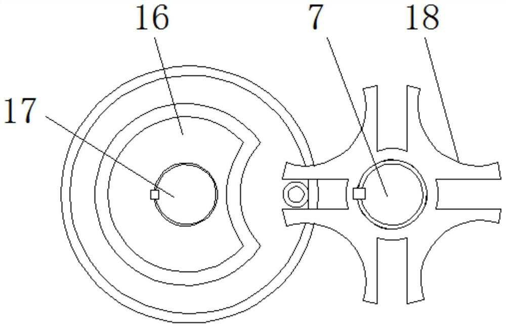 Vibration cleaning device with intermittent material conveying function