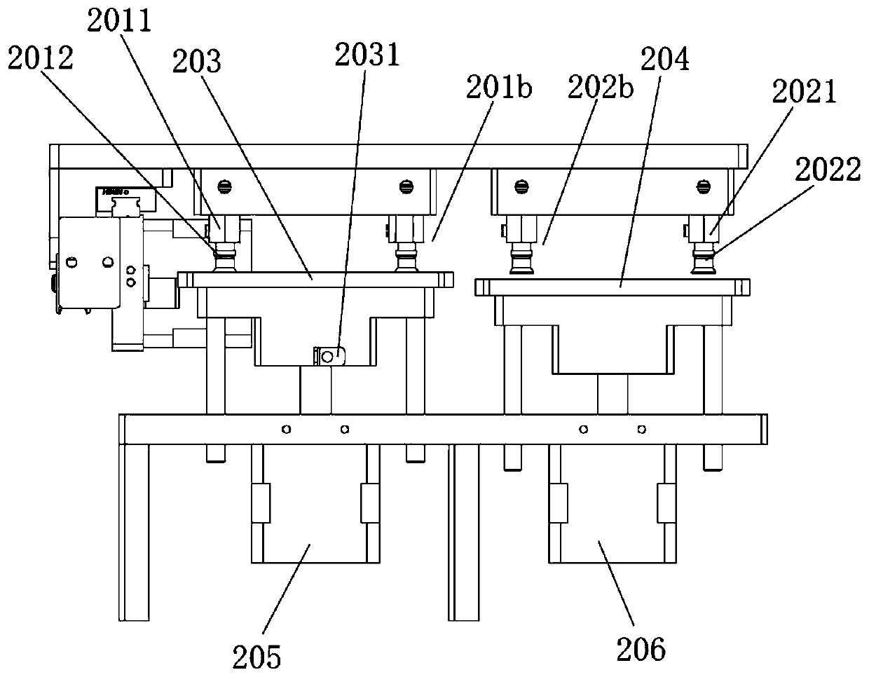 Card film and card core synchronous feeding mechanism