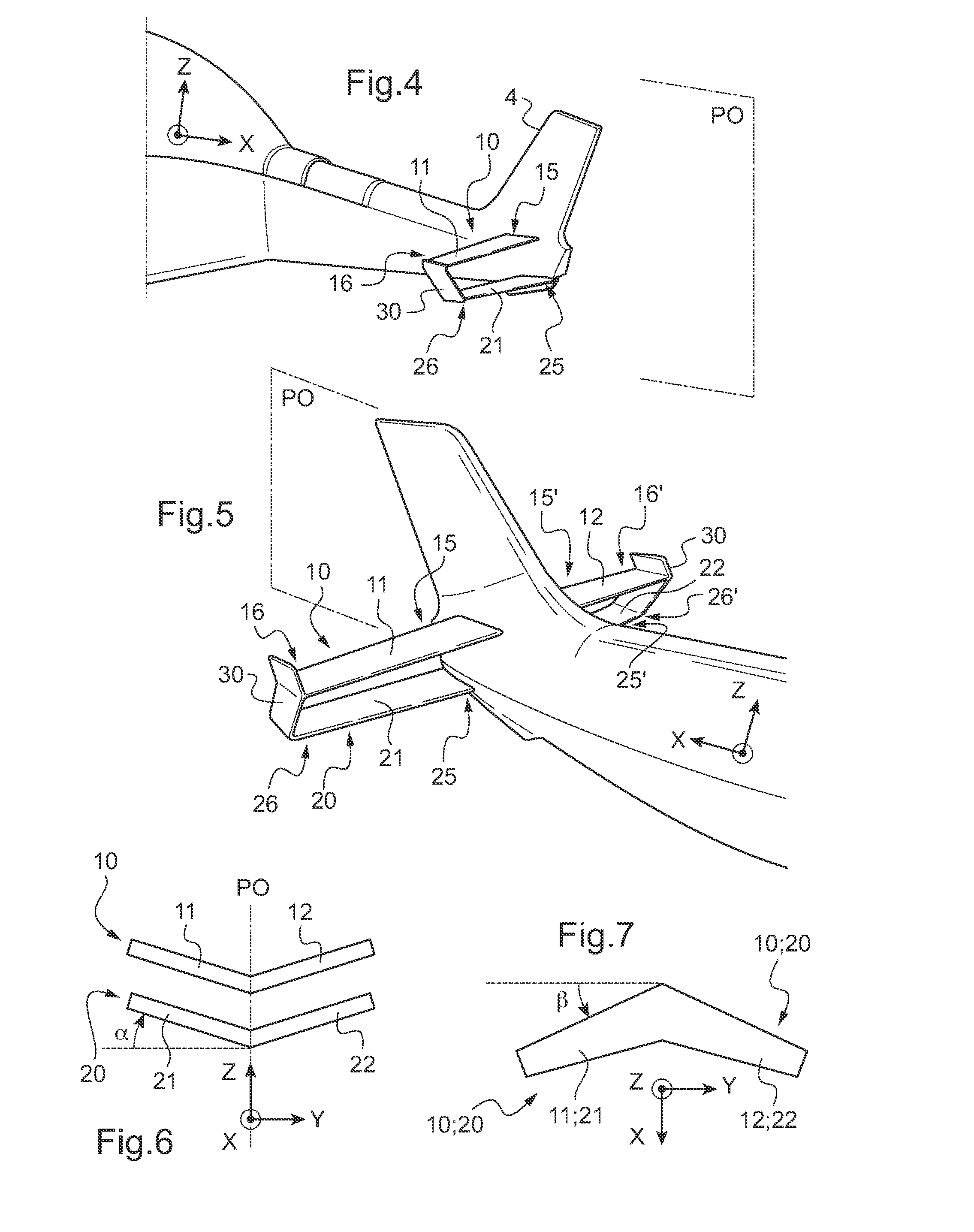 Method of minimizing the attitude hump phenomenon and a rotary wing aircraft provided with stabilizer means therefor