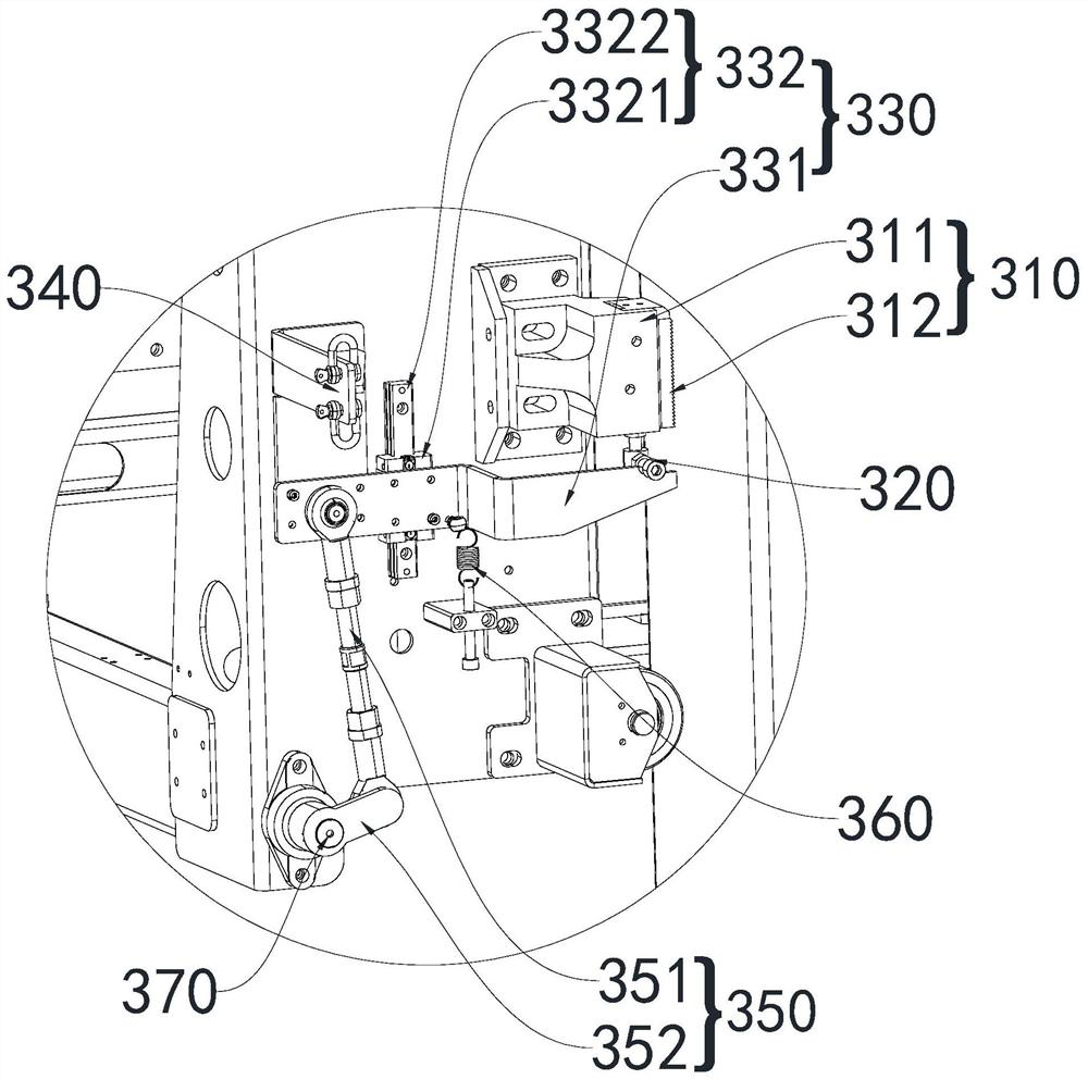 Safe anti-falling device for medium-high-rise light-load stacking machine loading platform