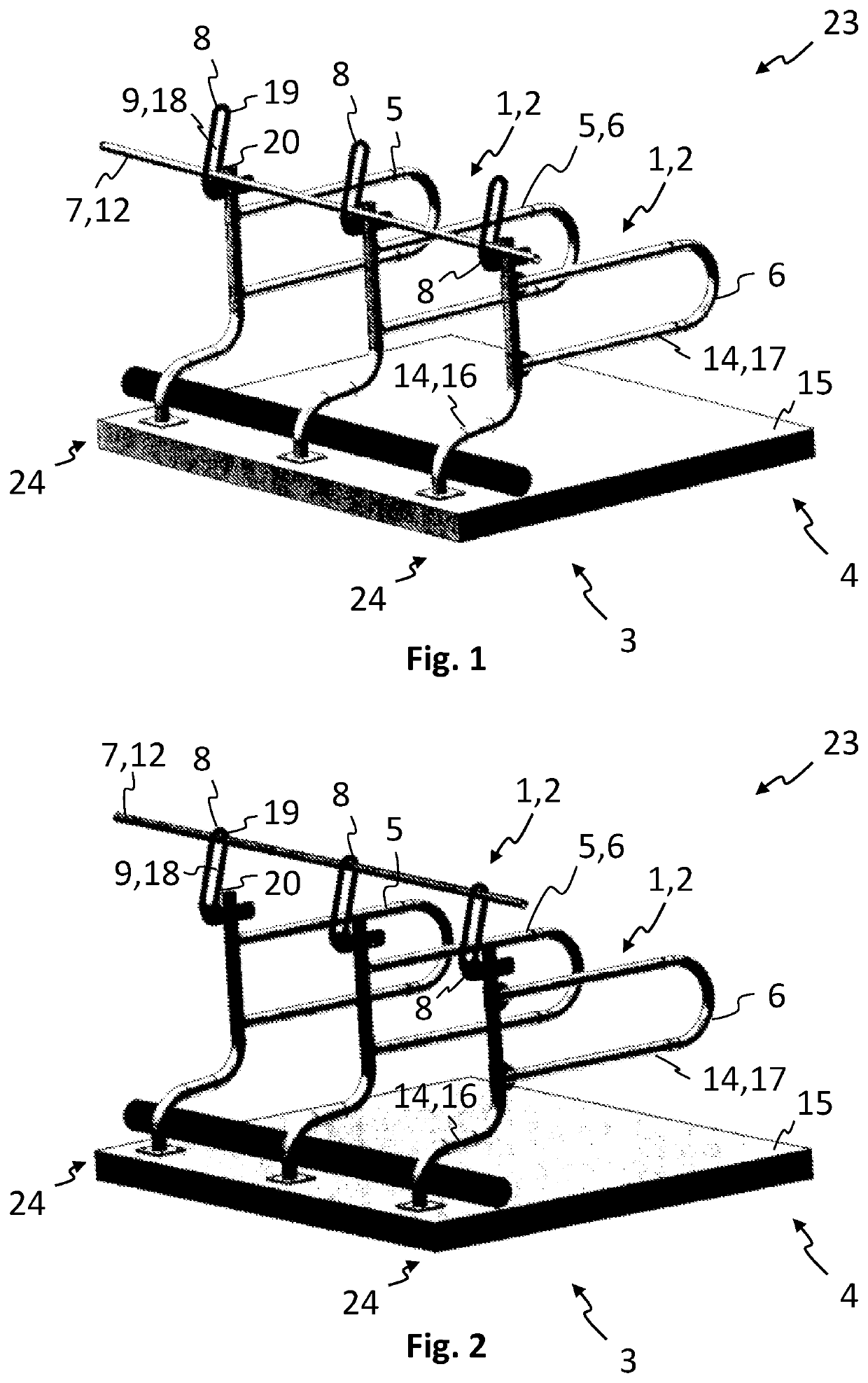 Separating device for a livestock cubicle and arrangement thereof, in particular for a dairy farm