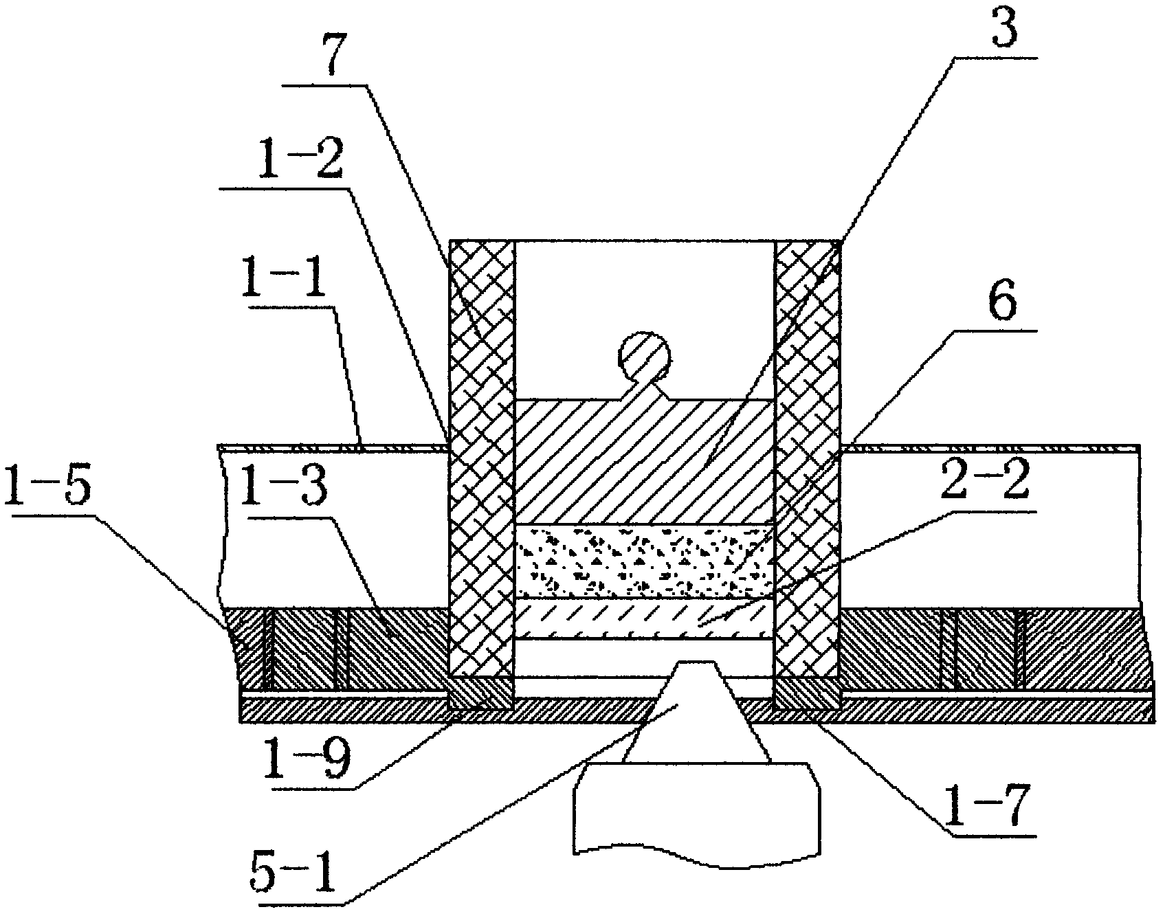 Rotary sampling device of portable near-infrared spectrometer of AOTF (acousto-optic tunable filter) and application